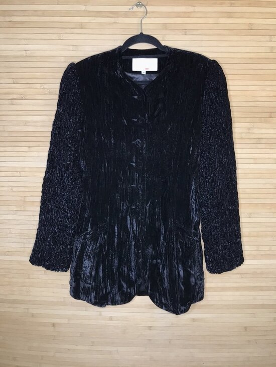 Genesio by Sunny Chayles Jackets & Blazers - Women's GENESIO BY SUNNY CHAYES Black Velvet Vintage Coat sz S Small excellent